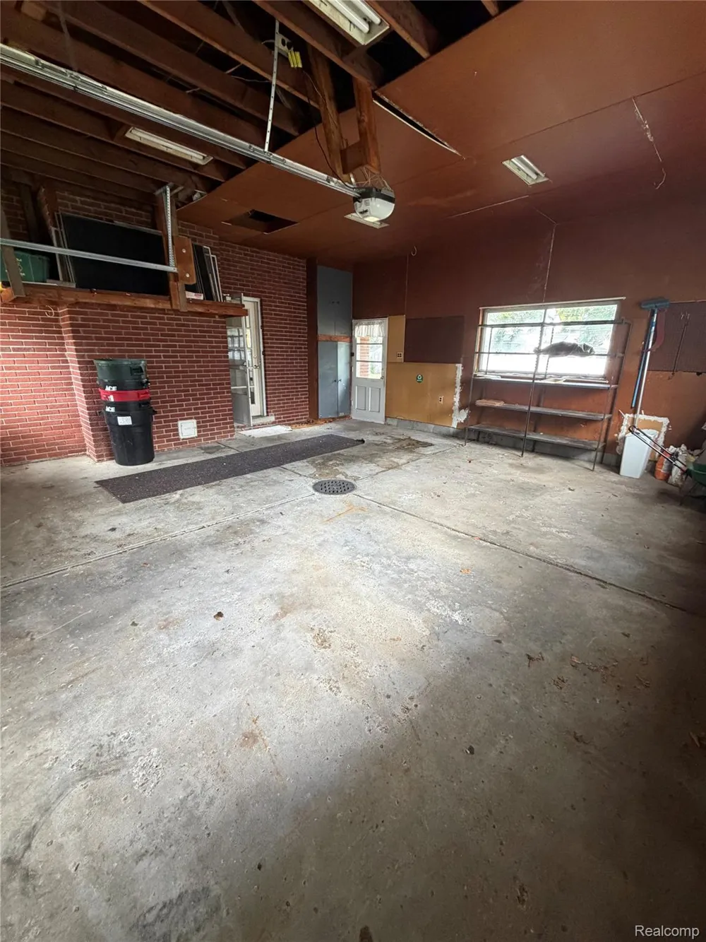 319 Amelia Avenue Royal Oak City, MI 48073