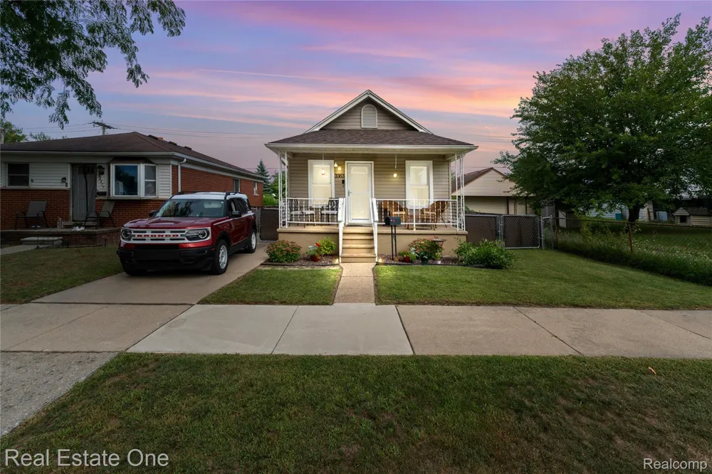 3363 16th Street Wyandotte City, MI 48192