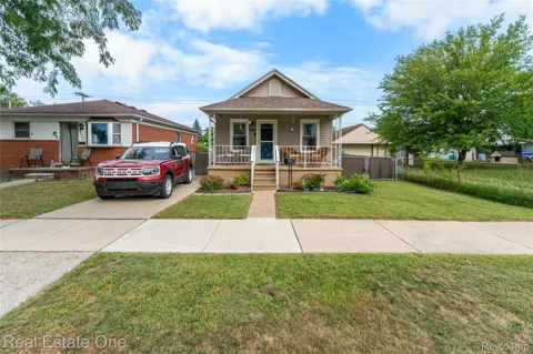 3363 16th Street