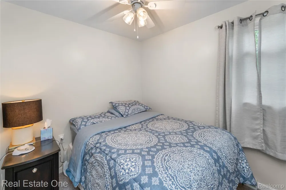 3363 16th Street Wyandotte City, MI 48192