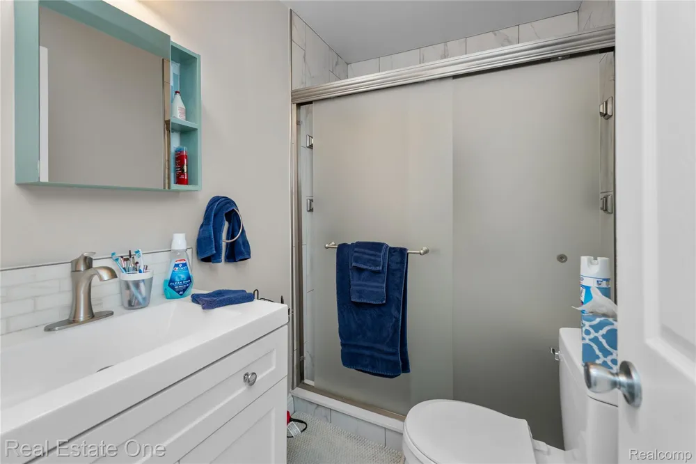 3363 16th Street Wyandotte City, MI 48192