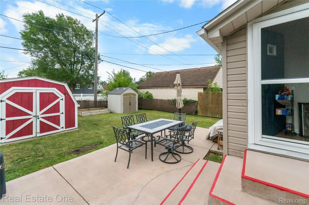3363 16th Street Wyandotte City, MI 48192