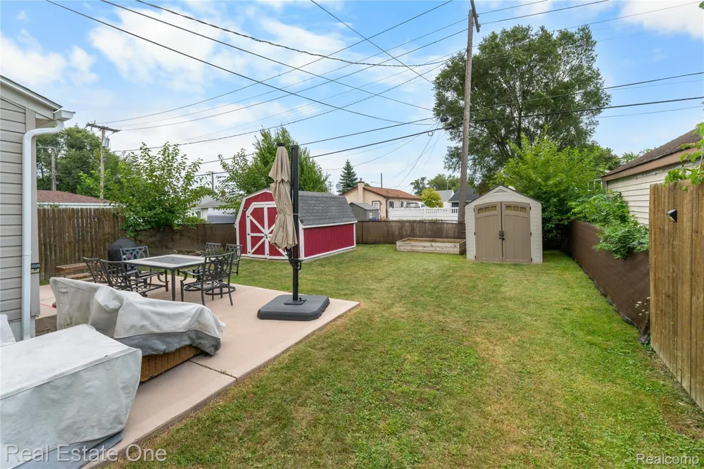 3363 16th Street Wyandotte City, MI 48192