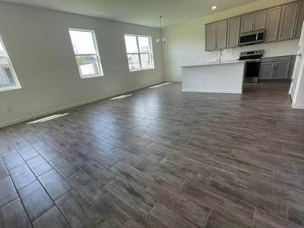 1365 YORKDALE ROAD Davenport, FL 33837