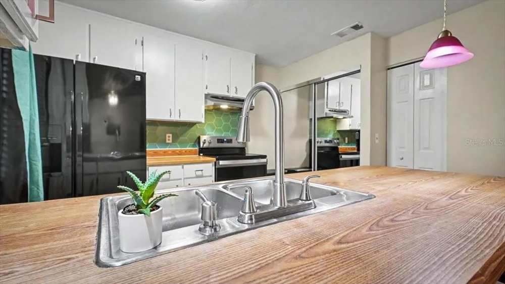 1679 SPRING GARDEN COURT Holly Hill, FL 32117