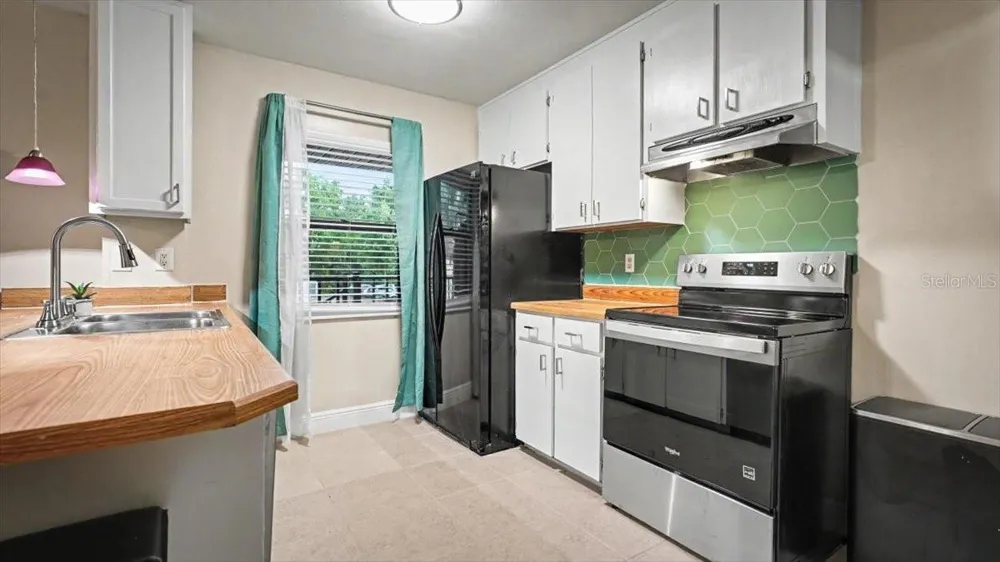 1679 SPRING GARDEN COURT Holly Hill, FL 32117