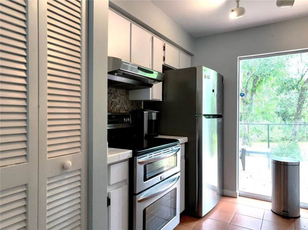 111 OAK LEE DRIVE Lutz, FL 33548