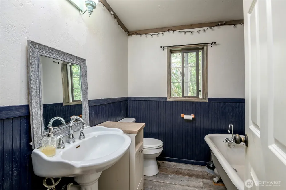 817 Kendall Street Port Orchard, WA 98366