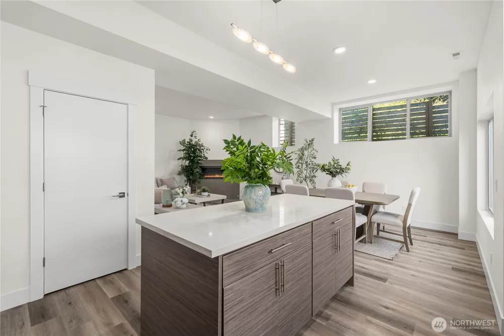 647 S 150th Street Burien, WA 98148