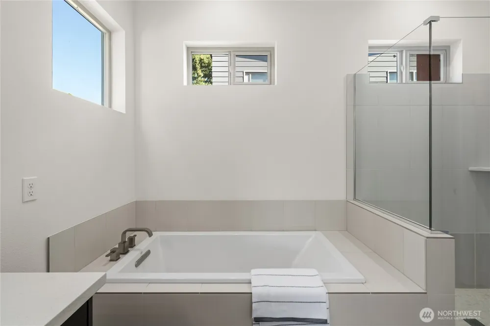 647 S 150th Street Burien, WA 98148