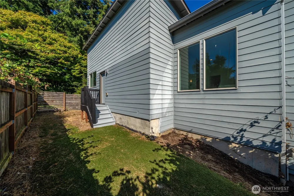 647 S 150th Street Burien, WA 98148