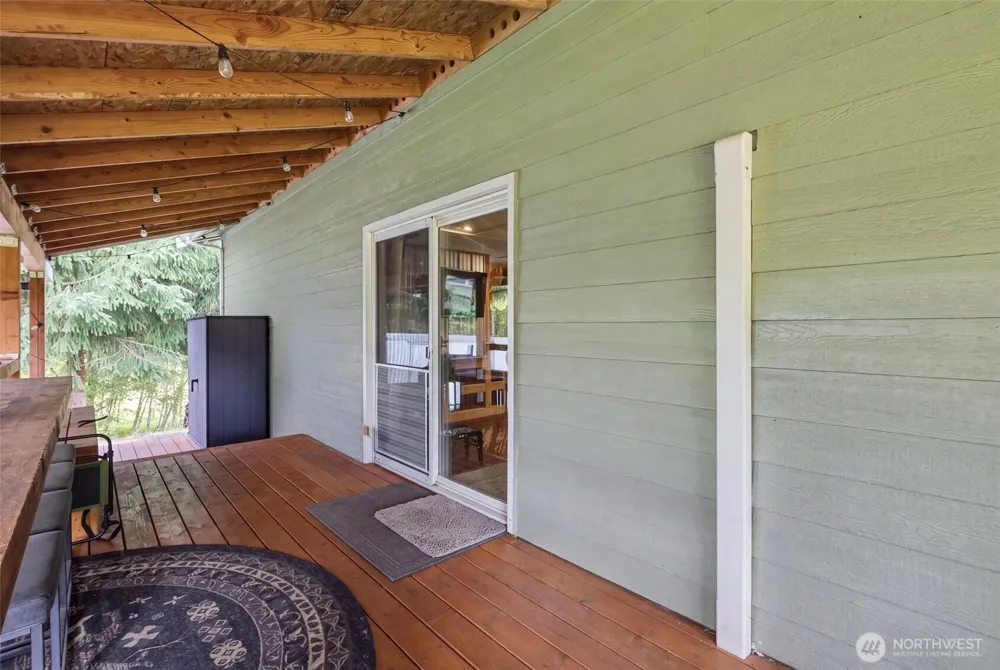 8933 147th Avenue NE Granite Falls, WA 98252