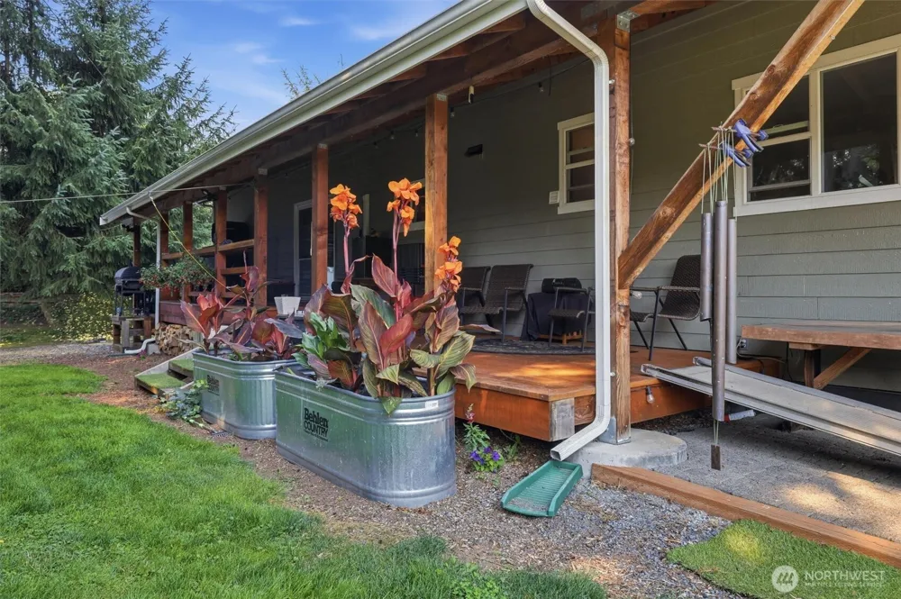 8933 147th Avenue NE Granite Falls, WA 98252