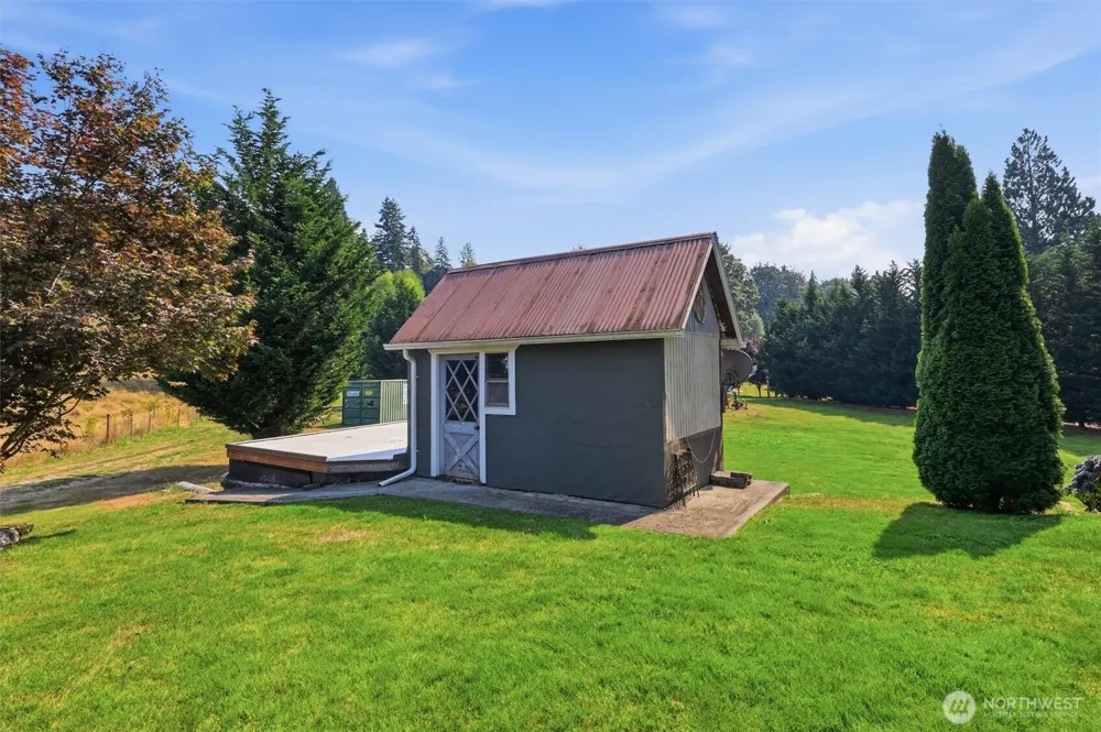 8933 147th Avenue NE Granite Falls, WA 98252