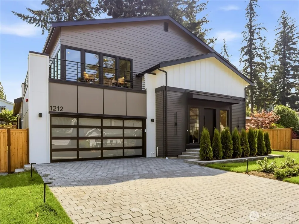 1212 143rd Avenue SE Bellevue, WA 98007