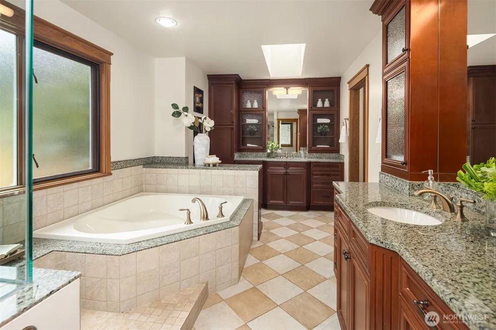 14246 157th Place NE Woodinville, WA 98072