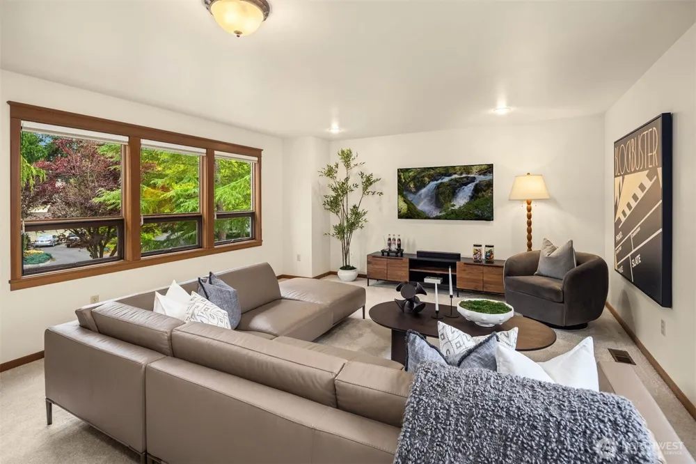 14246 157th Place NE Woodinville, WA 98072