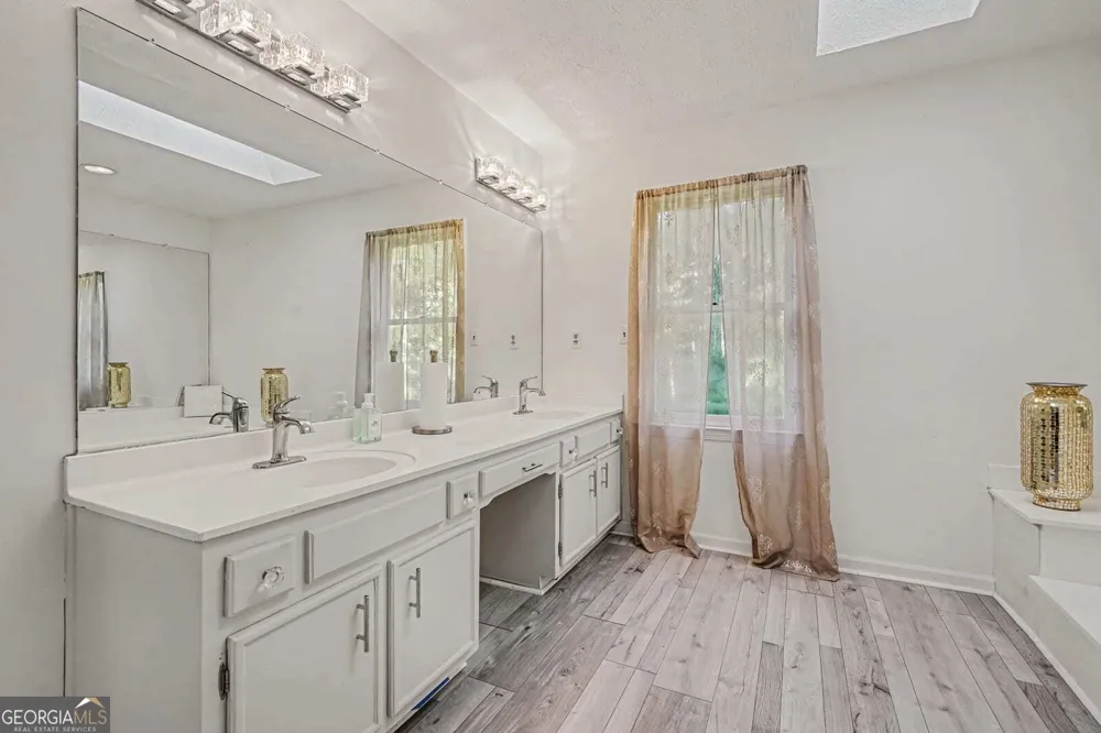 5553 Reynard TRL Lithonia, GA 30038