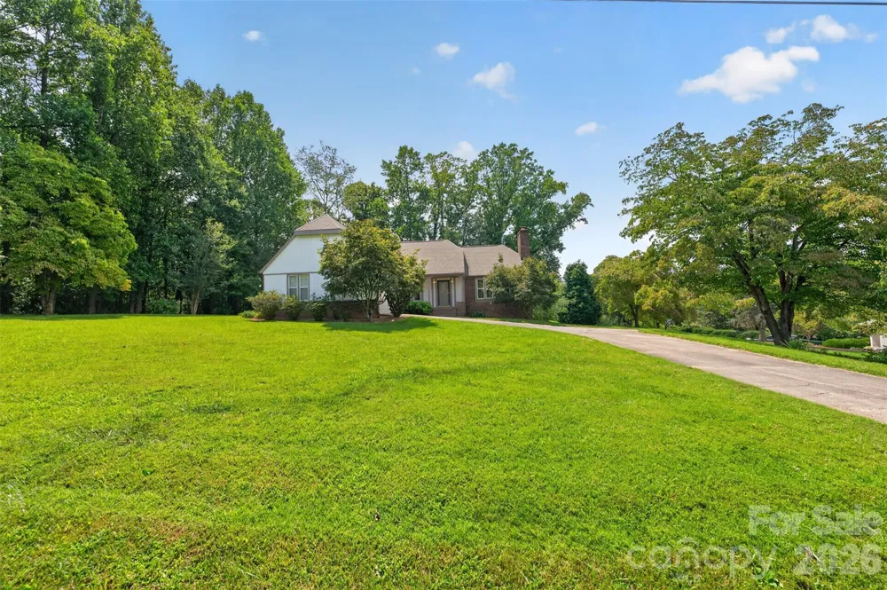 2923 Dogwood Drive Claremont, NC 28610