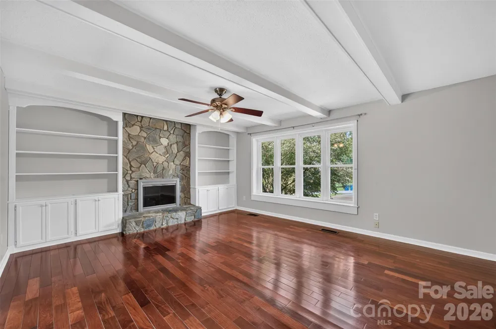 2923 Dogwood Drive Claremont, NC 28610