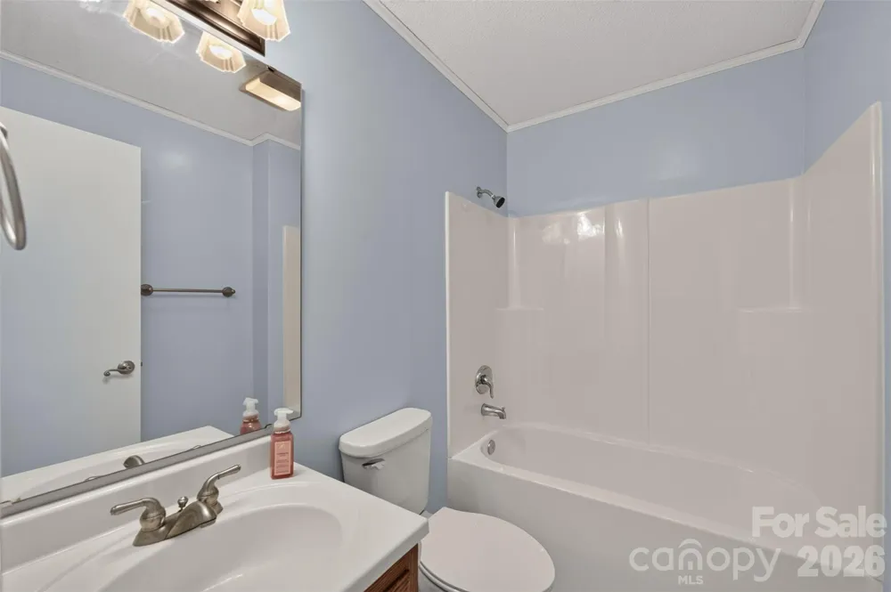 2923 Dogwood Drive Claremont, NC 28610