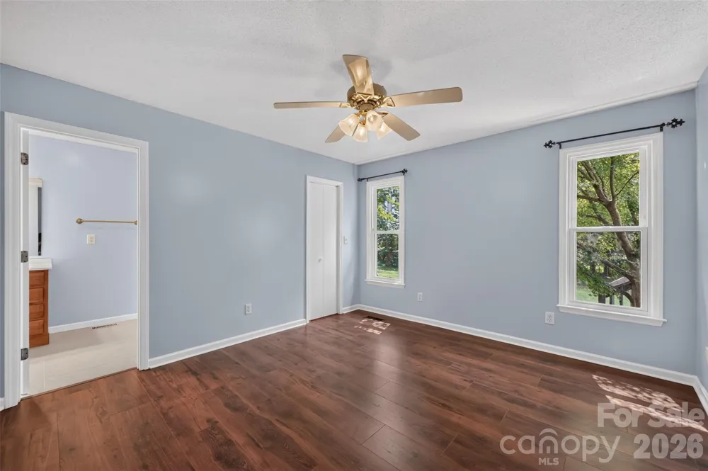 2923 Dogwood Drive Claremont, NC 28610
