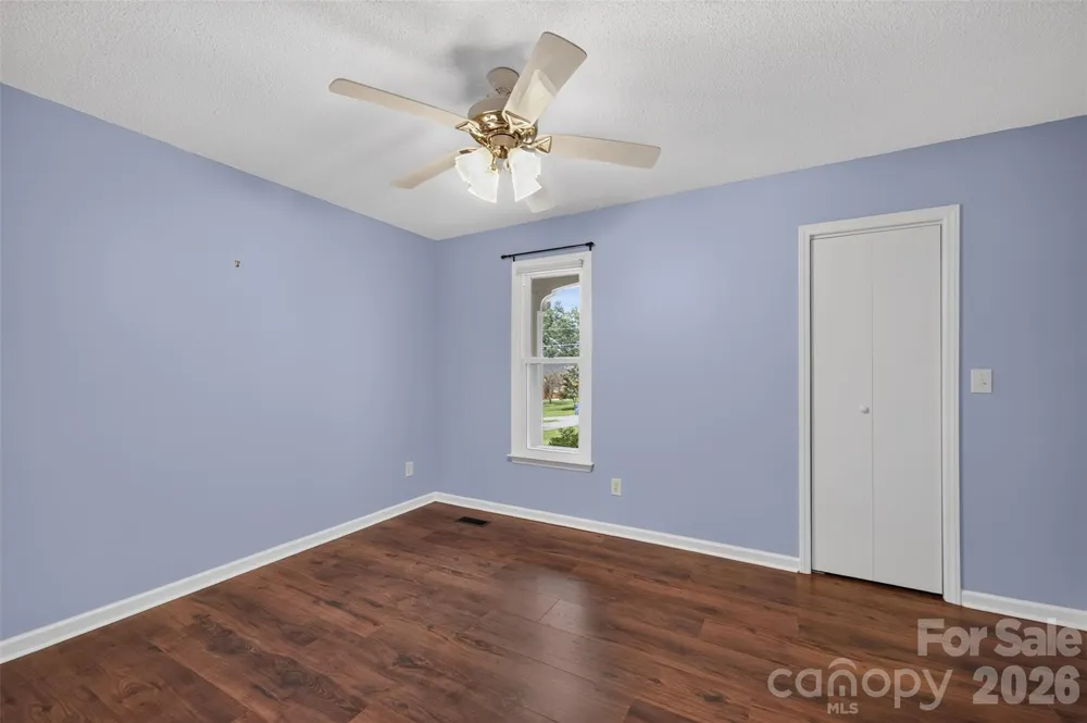 2923 Dogwood Drive Claremont, NC 28610