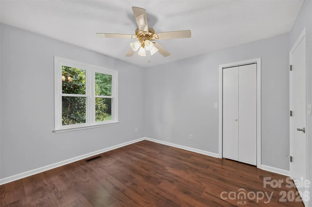 2923 Dogwood Drive Claremont, NC 28610