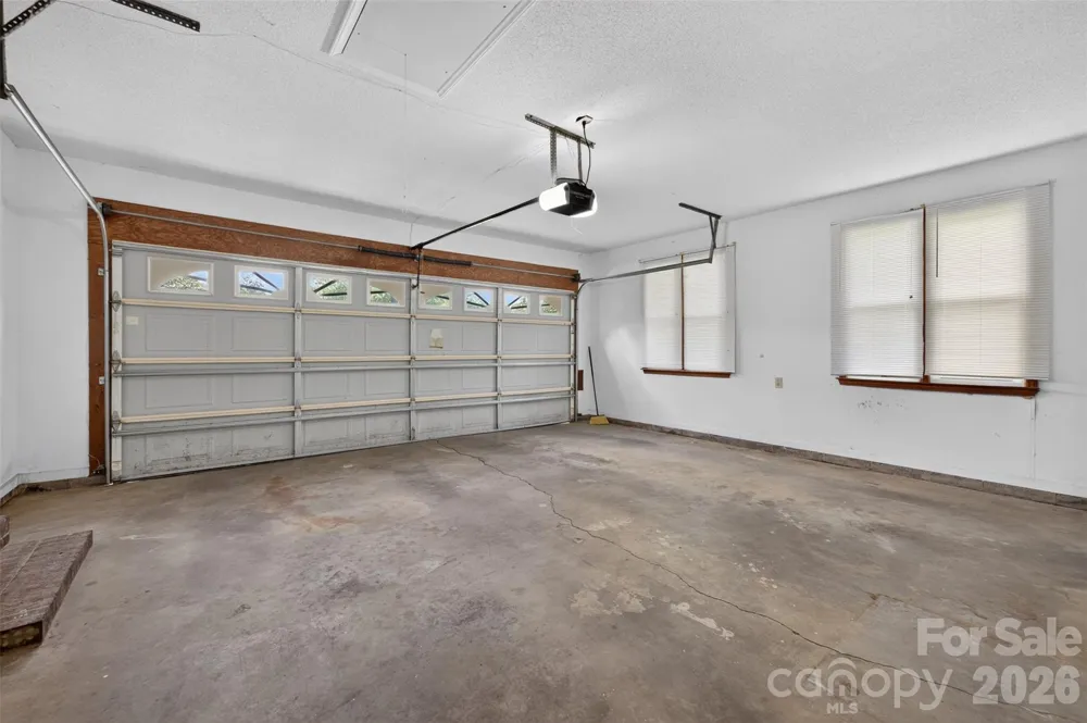 2923 Dogwood Drive Claremont, NC 28610
