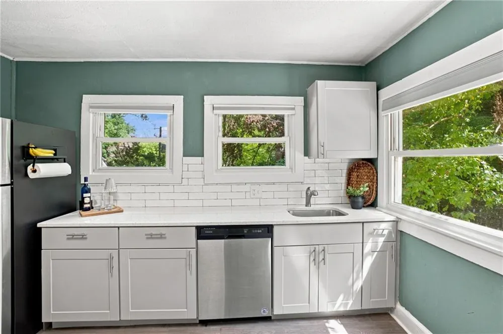 3383 Lawrence Street Scottdale, GA 30079