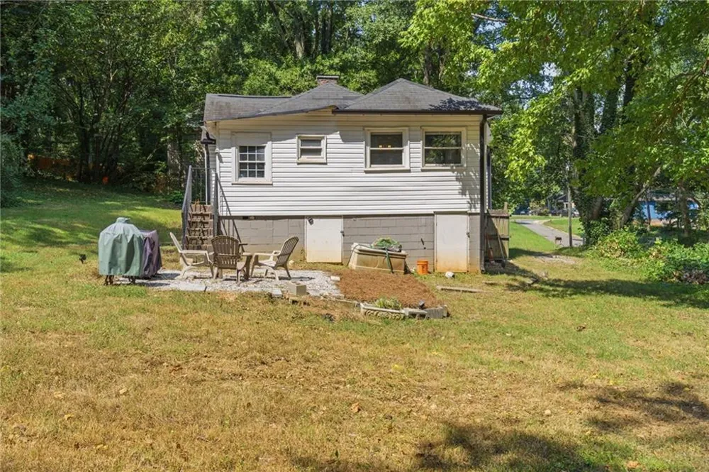 3383 Lawrence Street Scottdale, GA 30079