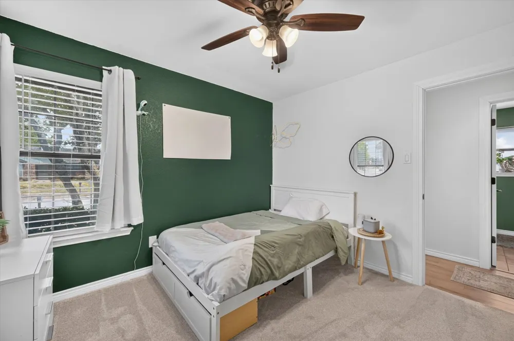 8233 Willis Lane Watauga, TX 76148