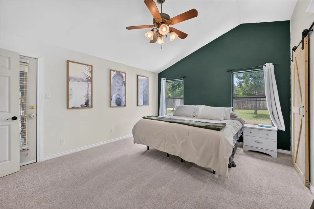 8233 Willis Lane Watauga, TX 76148
