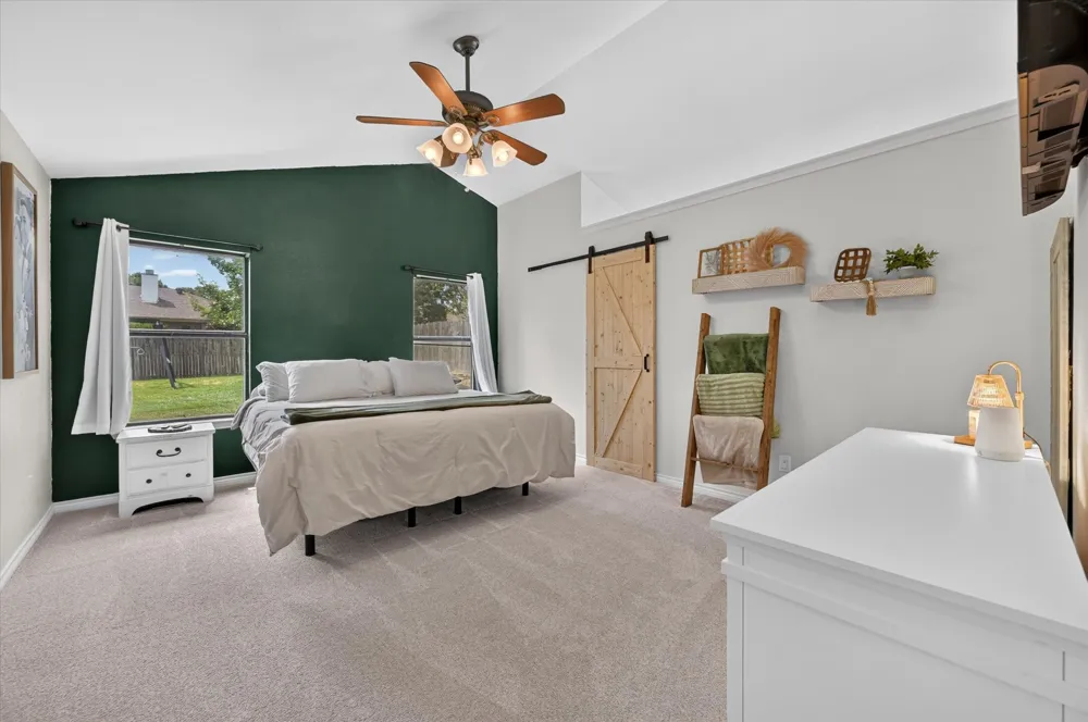 8233 Willis Lane Watauga, TX 76148