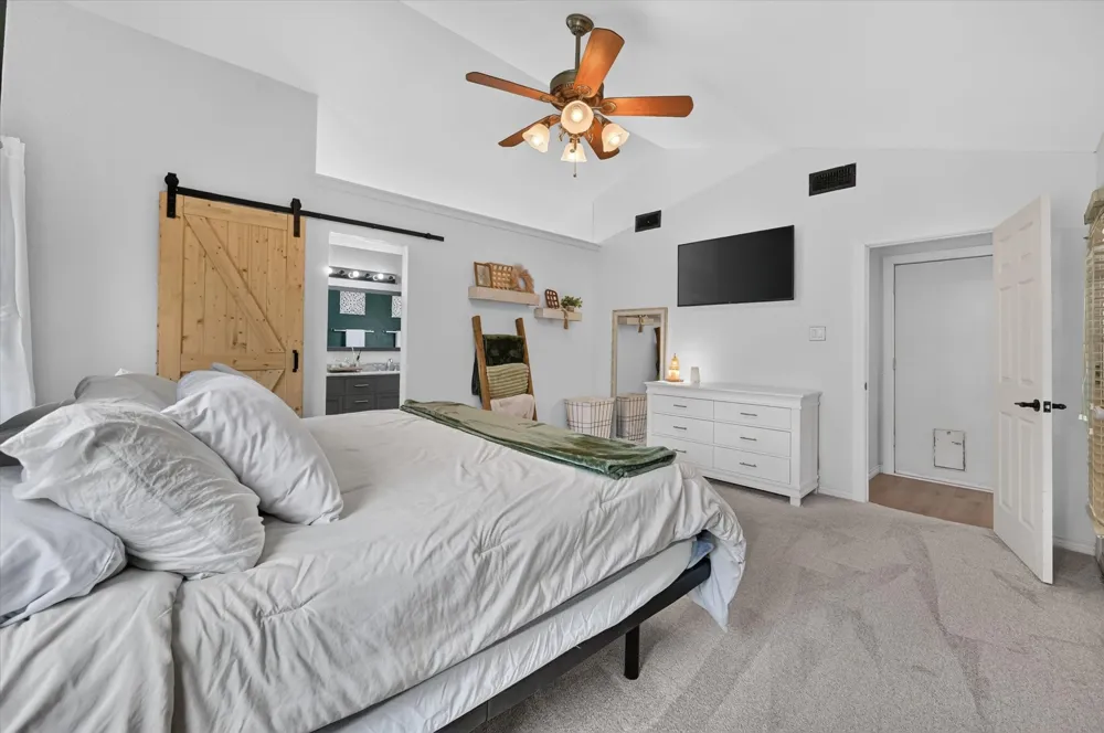 8233 Willis Lane Watauga, TX 76148