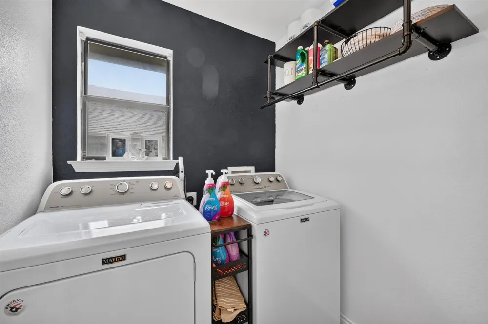 8233 Willis Lane Watauga, TX 76148