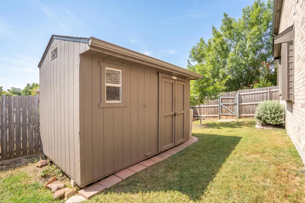 304 Creekside Trail Argyle, TX 76226