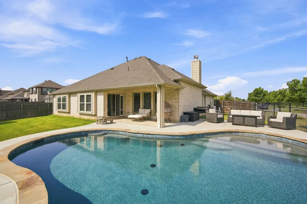 1738 Summer Lane Midlothian, TX 76065