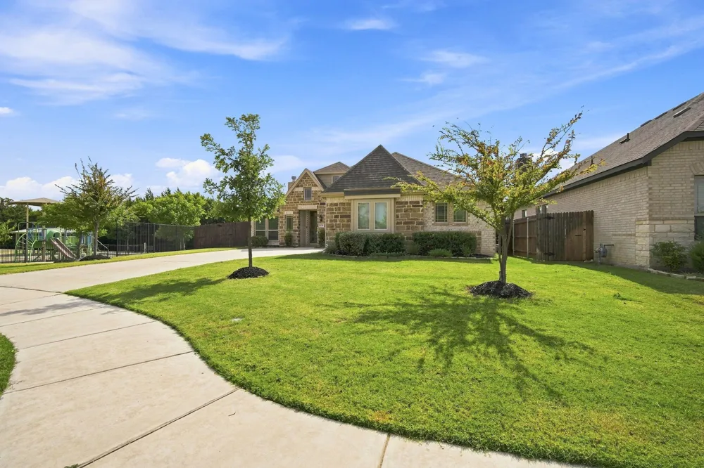 1738 Summer Lane Midlothian, TX 76065