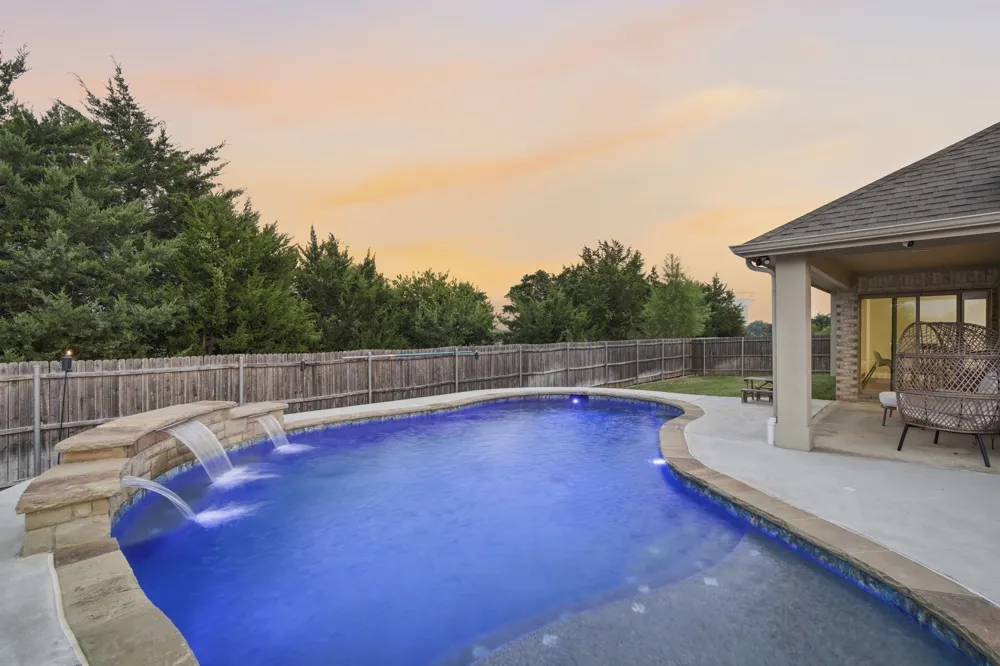 1738 Summer Lane Midlothian, TX 76065