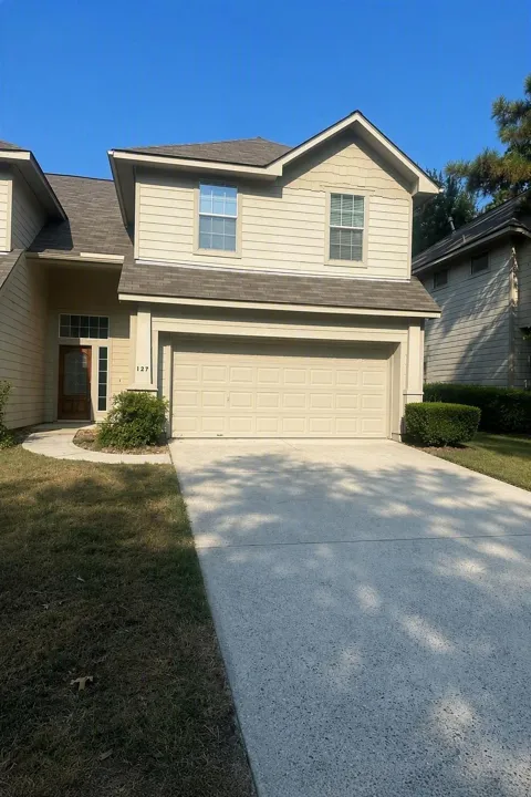 127 W Burberry Circle