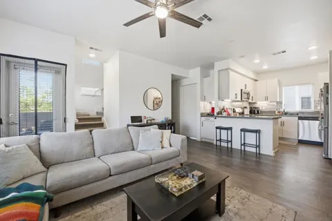 4464 Ocean View Boulevard #1