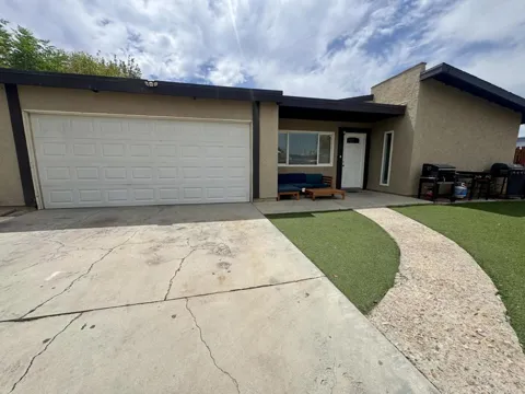 85545 Sylmar Lane
