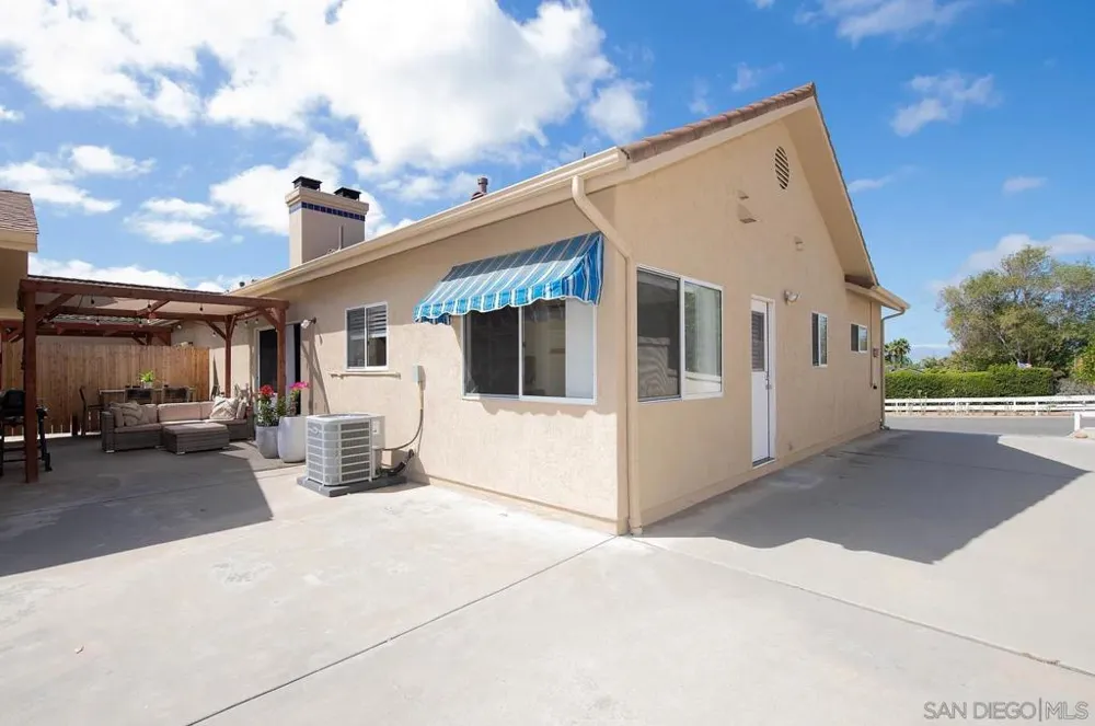 1606 Hackamore Rd #1 Oceanside, CA 92057