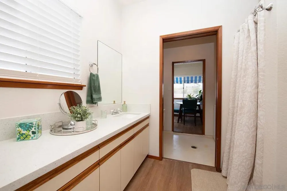 1606 Hackamore Rd #1 Oceanside, CA 92057