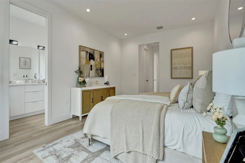 608 SW 7TH AVENUE Fort Lauderdale, FL 33315
