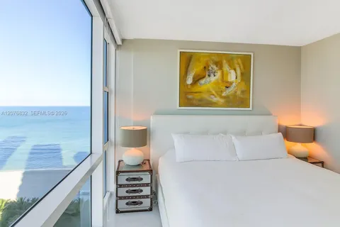 6801 Collins Ave #1216