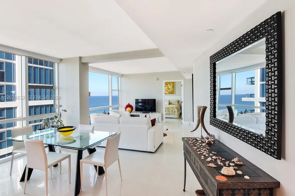 6801 Collins Ave #1216 Miami Beach, FL 33141