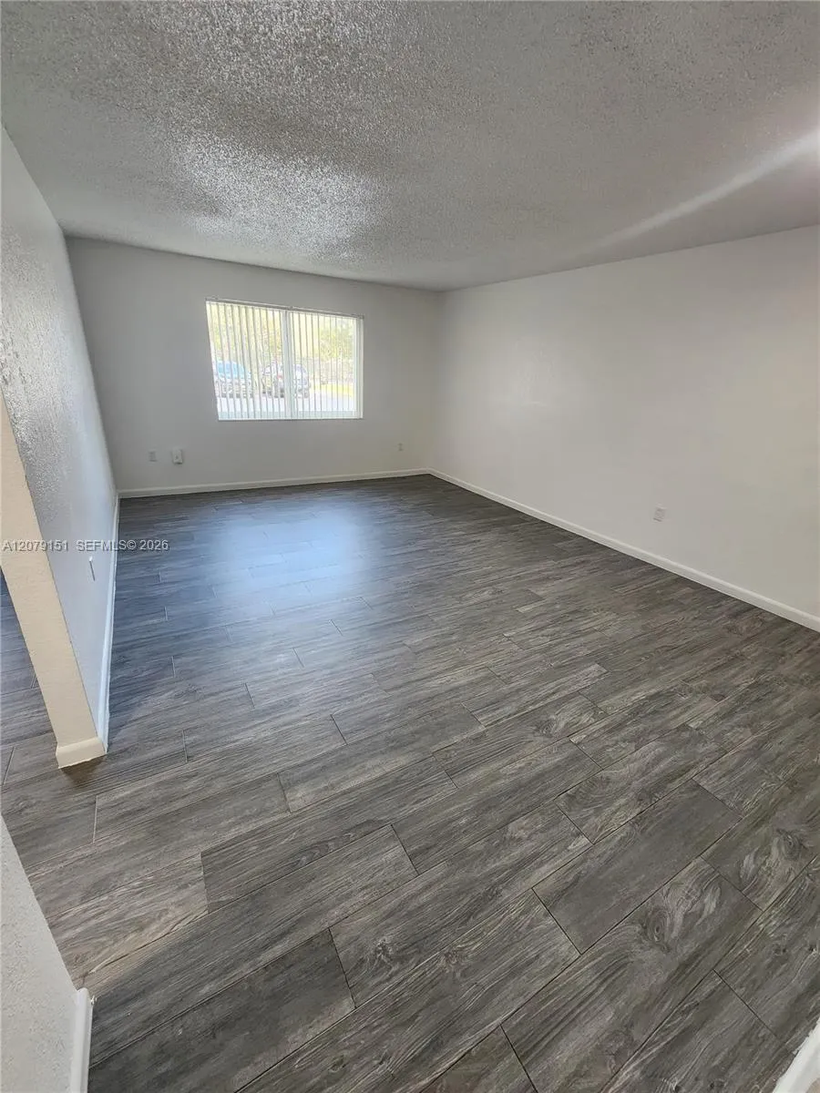 10900 SW 196th St #104 Cutler Bay, FL 33157