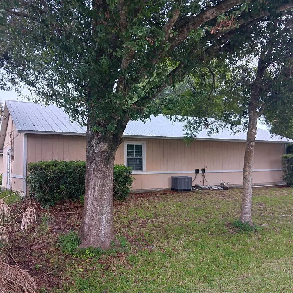 1395 26th Avenue SW Vero Beach, FL 32962